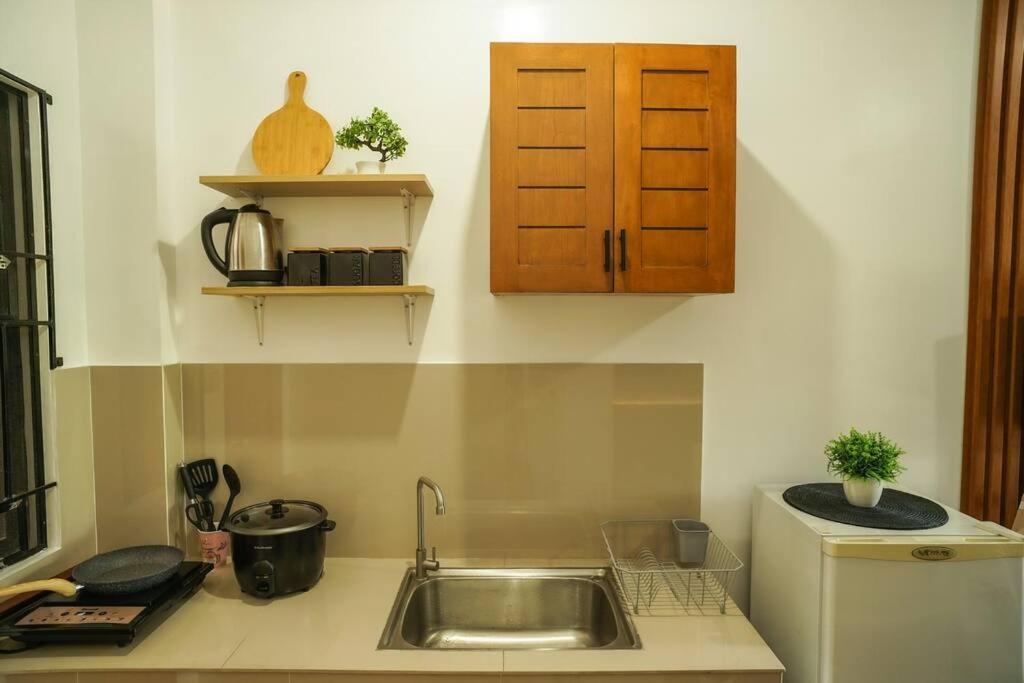 Ferienwohnung Cozy Loftbed Wi-Fi & Netflix Along Ligao Natl Road Unit 309 Exterior foto