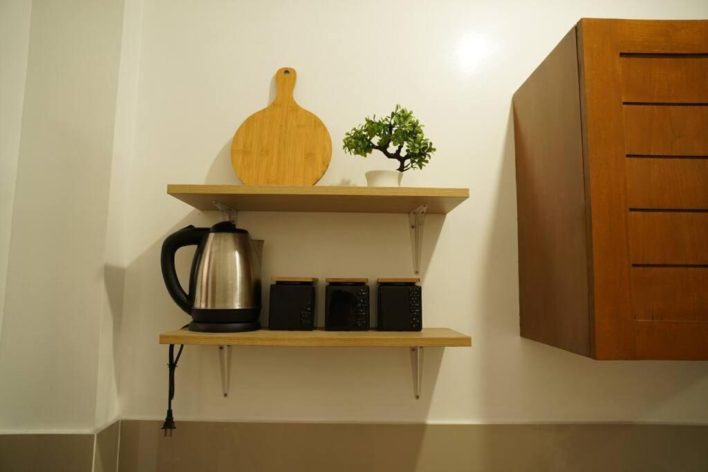Ferienwohnung Cozy Loftbed Wi-Fi & Netflix Along Ligao Natl Road Unit 309 Exterior foto
