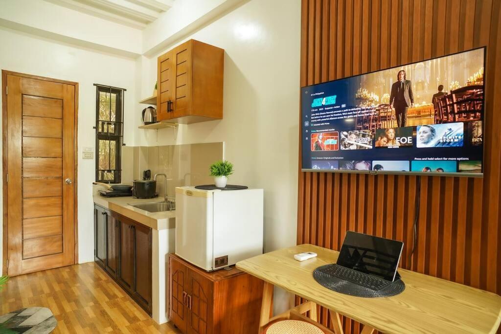 Ferienwohnung Cozy Loftbed Wi-Fi & Netflix Along Ligao Natl Road Unit 309 Exterior foto