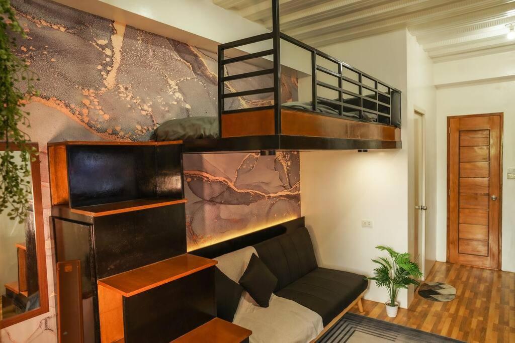 Ferienwohnung Cozy Loftbed Wi-Fi & Netflix Along Ligao Natl Road Unit 309 Exterior foto