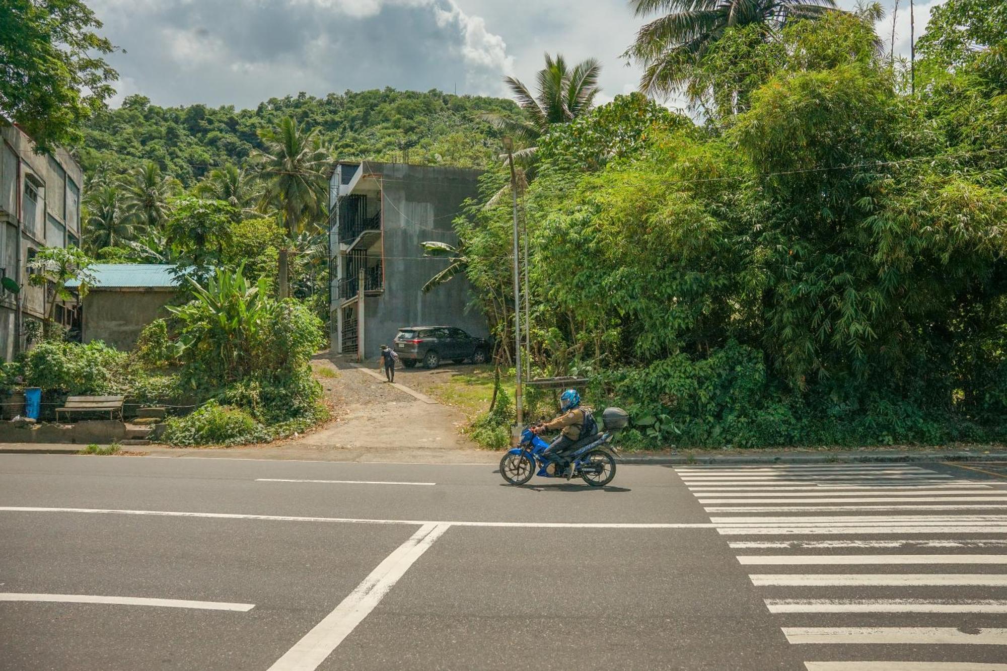 Ferienwohnung Cozy Loftbed Wi-Fi & Netflix Along Ligao Natl Road Unit 309 Exterior foto